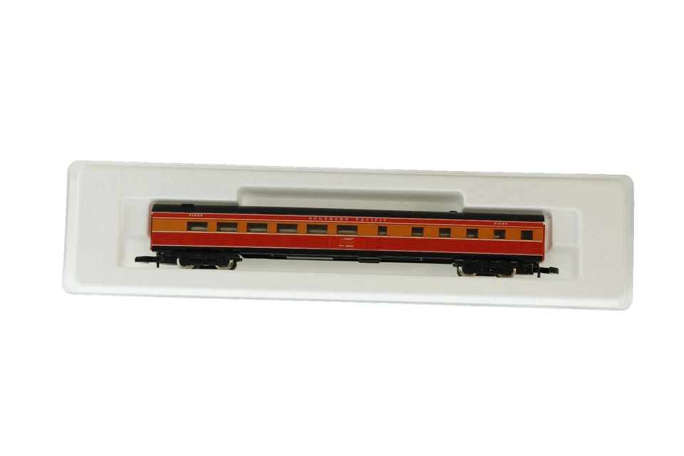 Märklín Mini-Club 8785 Southern Pacific Daylight Diner Coach Rail Car Z Marklin - Image 3 of 3