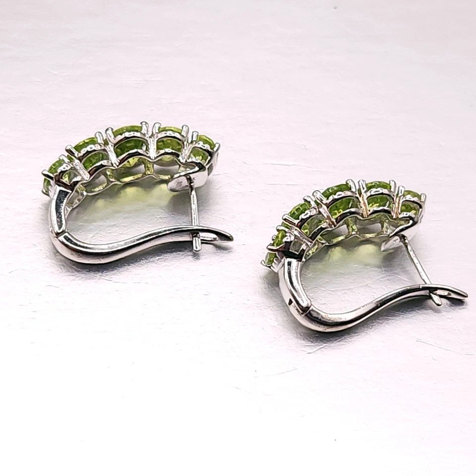 Vintage Sterling Silver Green Peridot Dangle Pierced Earrings - Image 3 of 4