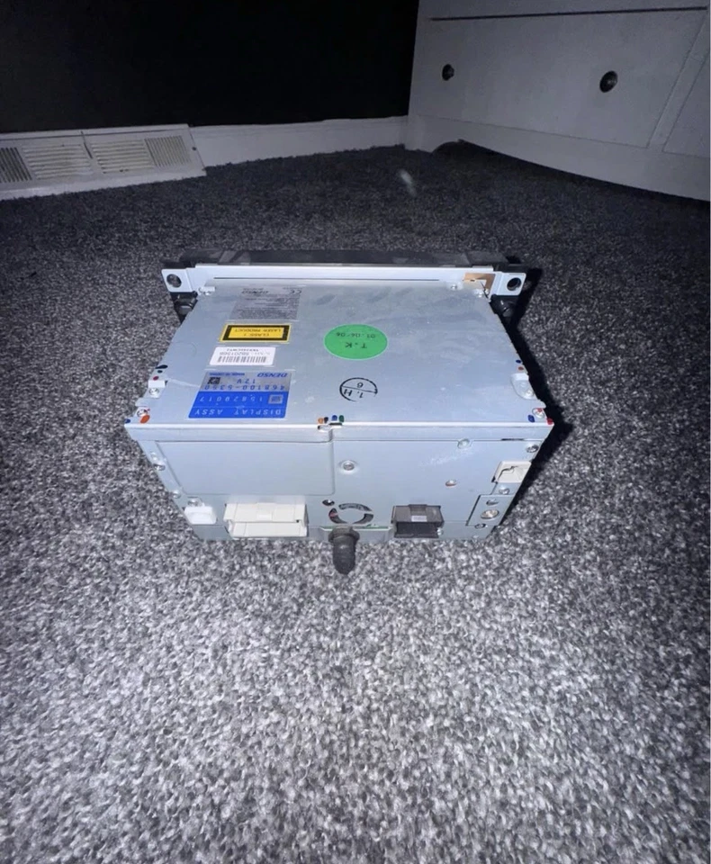 2006-08 C6 Corvette 前置音频头单元收音机/立体声带导航 - 原始设备制造商 — 第 2/2 张图片