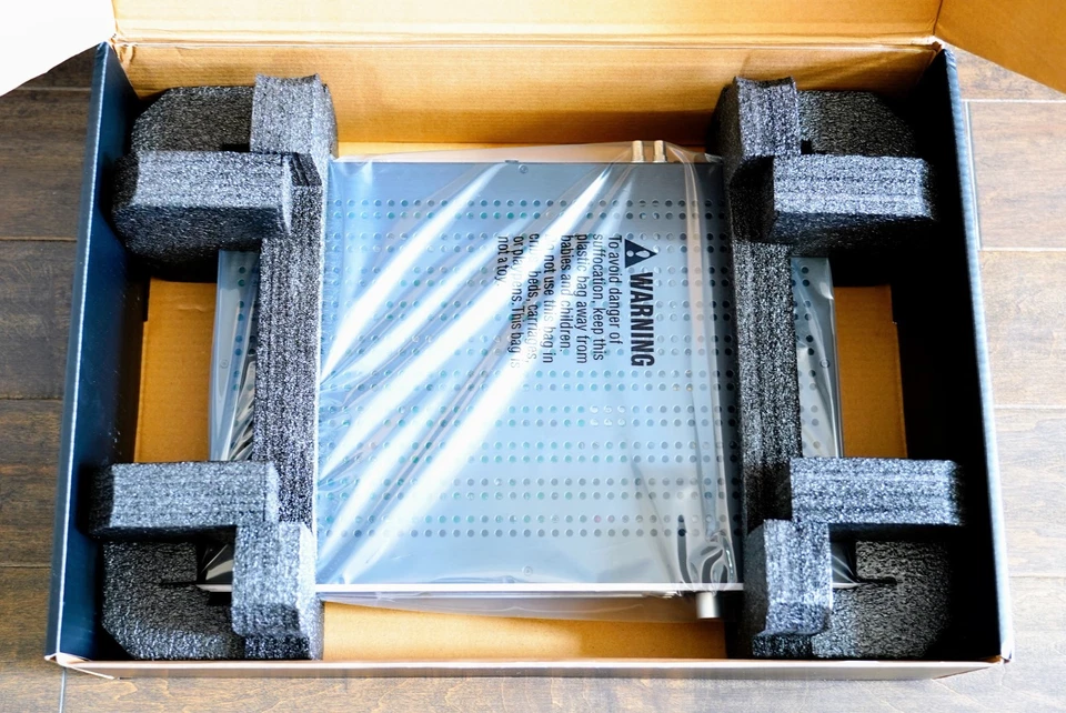 Universal Audio Apollo x16 Gen 2 Essentials+ 18 x 20 Thunderbolt Audio Interface - Image 3 of 4