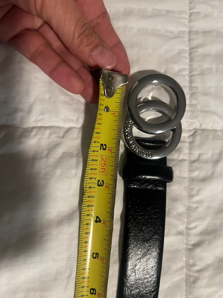 Cinturón Vince Camuto de cuero sintético negro - para mujer talla grande Foto 2 de 3