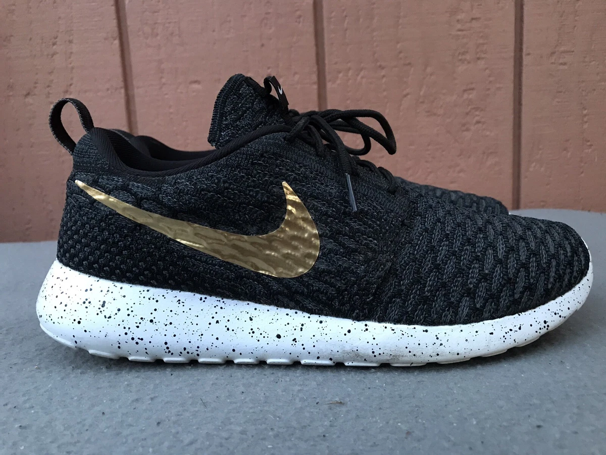 Nike roshe clearance black and yellow