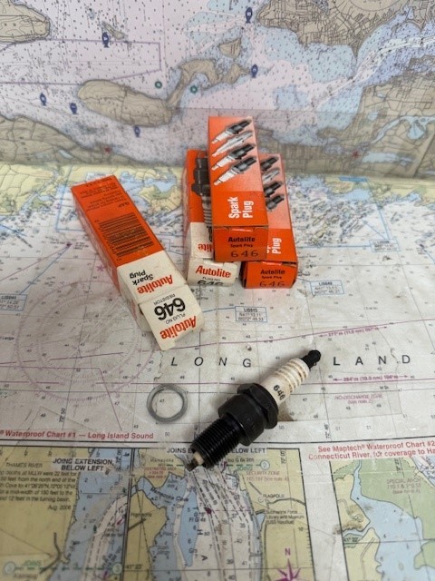 Autolite pack of 4 #646 Spark Plug.