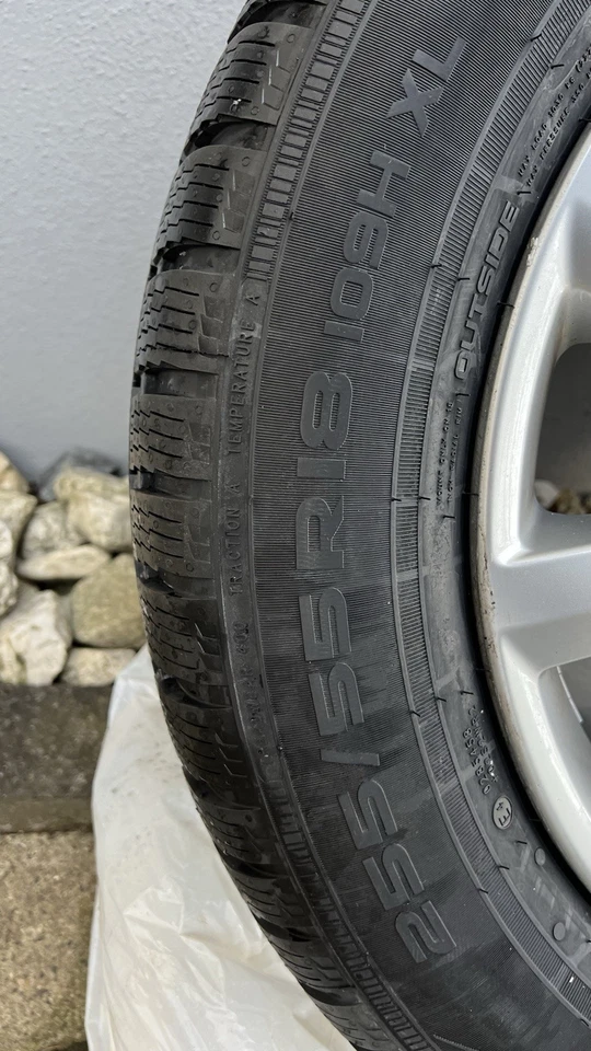 4 Winterreifen Neu 255/55 R18 109 H XL     Auf Alufelgen , Silber gebraucht - Bild 2 von 4