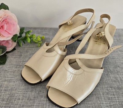 Vintage Pierre Chupin Paris Beige Sandals, Made In France, Size 37.5 EU, 7 US