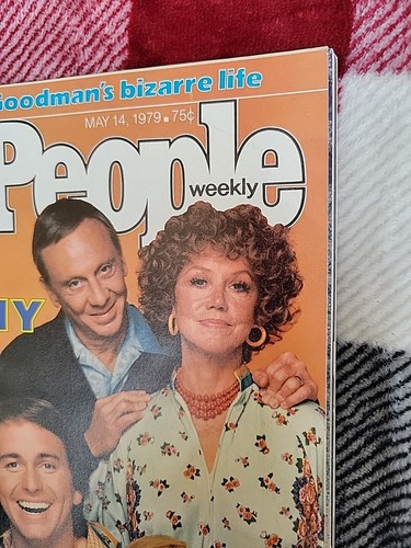 People Magazine May 14, 1979 John Ritter - TV Guide July 1984 Johnny Carson Lot - Picture 5 of 22