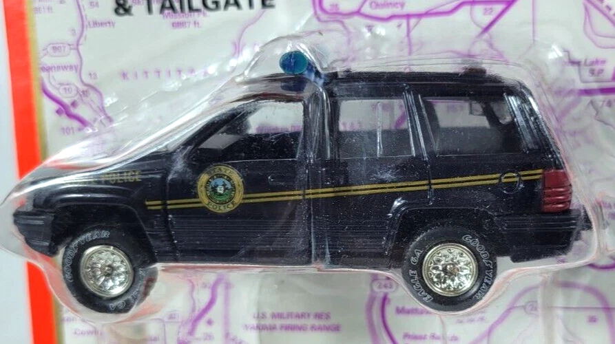 Jeep Grand Cherokee Road Champs 4x4 West Virginia State Police escala 1:43 Foto 3 de 4