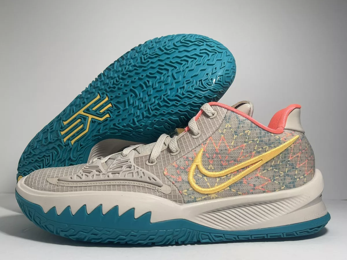Kyrie low sizing hot sale