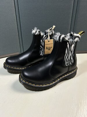 Dr. Martens 2976 Women Sz 6 Leonore Chelsea Leather Zebra Print