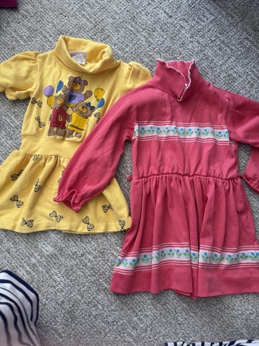 Girls 90’s Outfits - Picture 1 of 5