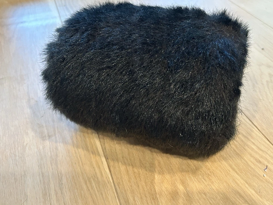 Manguito de piel sintética negro vintage años 60’s para niñas Foto 3 de 4