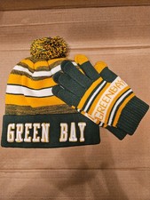 New Green Bay Packers Knit Winter Hat Beanie Pom Touchscreen Gloves Set