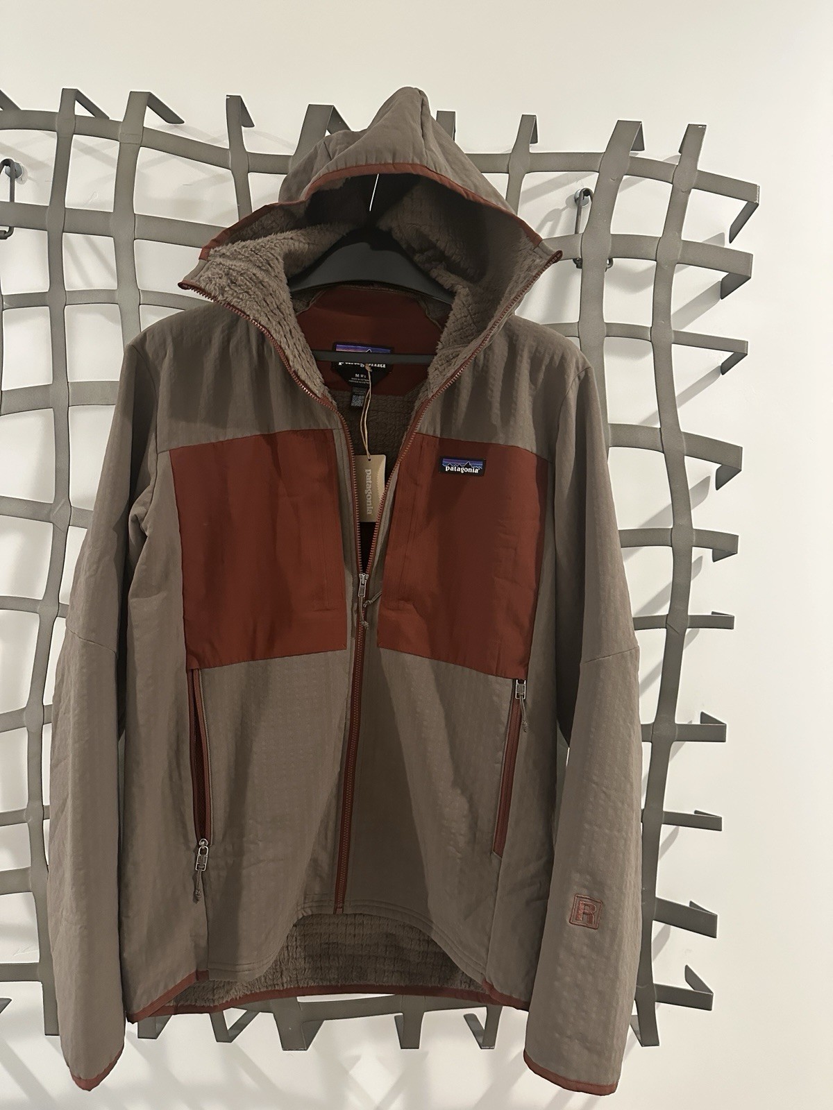Nueva sudadera con capucha Patagonia R2 Tech Face marrón marlow para hombre M