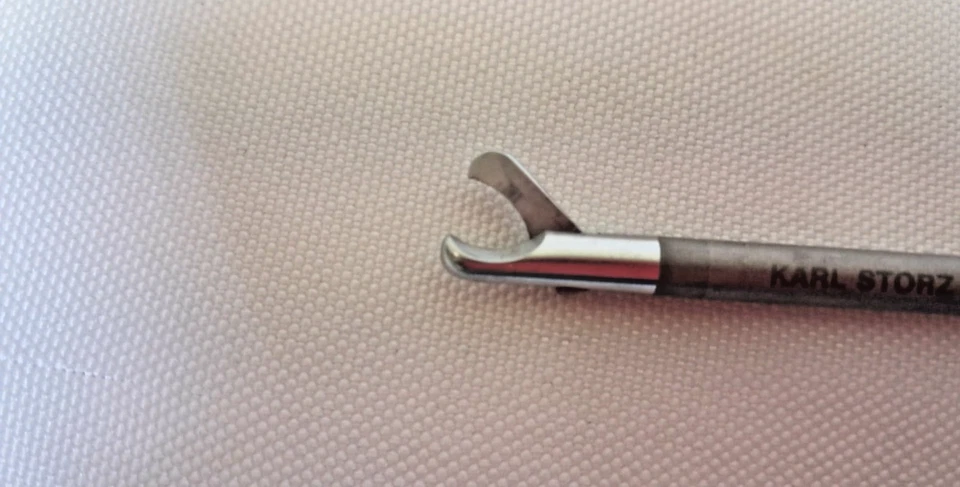 Karl Storz 26174 EK 5mm x 43cm Bariatric Laparoscopic Hook Scissor - Image 3 of 4