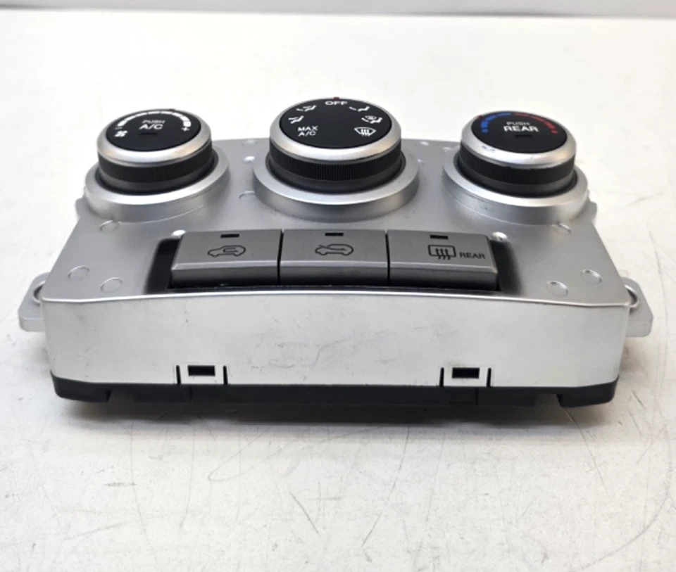 Hyundai Veracruz 2007-2012 AC Heater Temperature Climate Control - Image 3 of 3