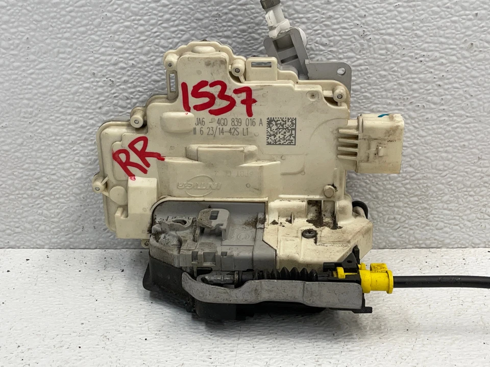 Actuador de cierre de puerta de pasajero trasero derecho Audi S7 2012-2015 1537 OEM Foto 2 de 4