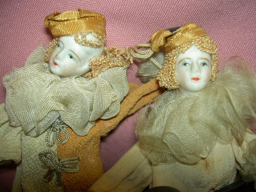 Wonderful, unusual antique German china, signed, "PIERRETTE", boudoir half doll - Picture 17 of 22