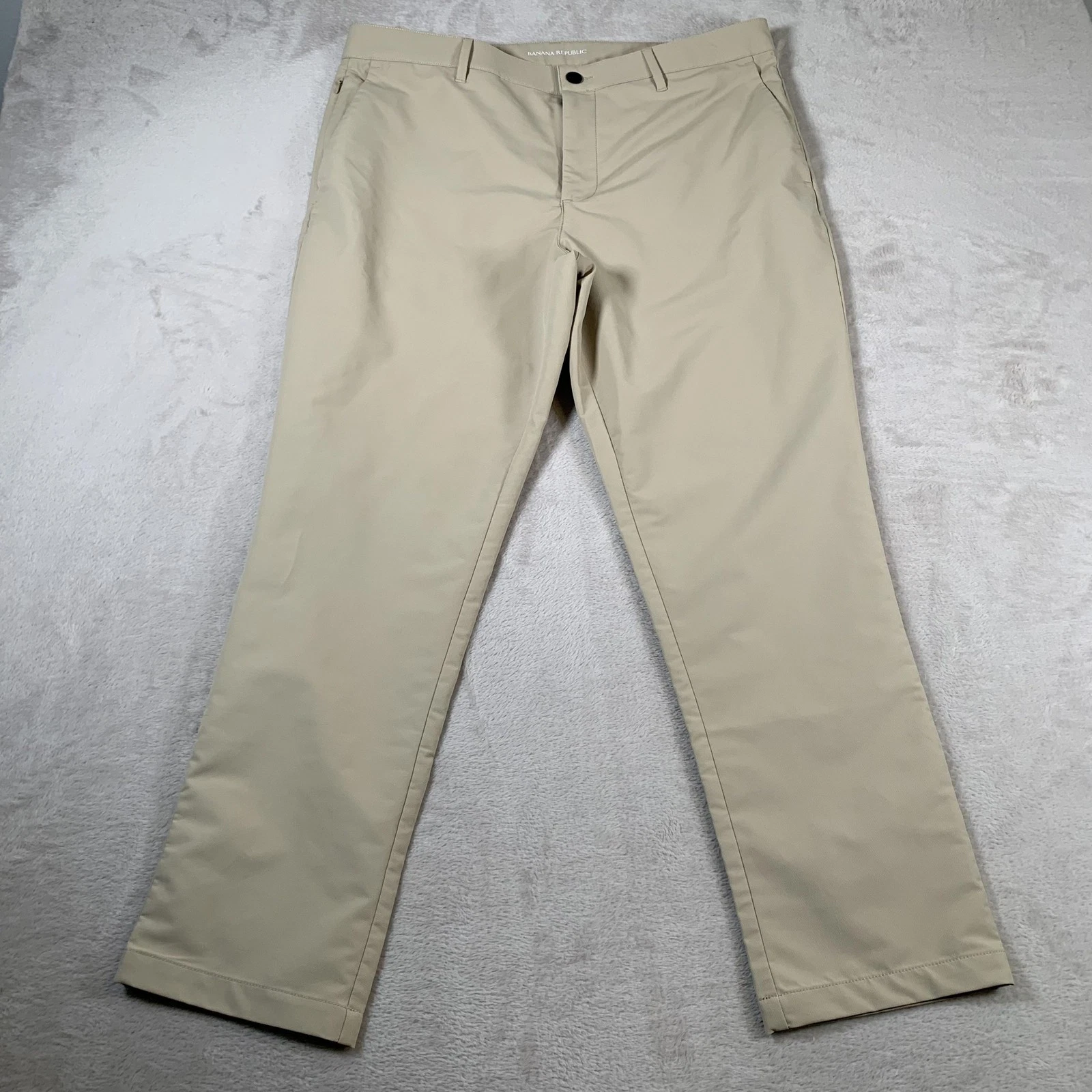 Banana Republic Pants Mens 36x29 Beige Straight Fit Performance Polyester Casual