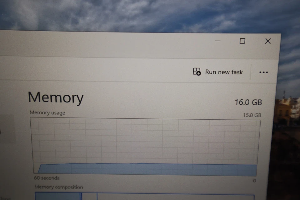 Portátil HP ZBook 14u G6 Intel Core i5 8ª generación 16 GB RAM 256 GB NVMe Win 11 Pro Foto 3 de 4
