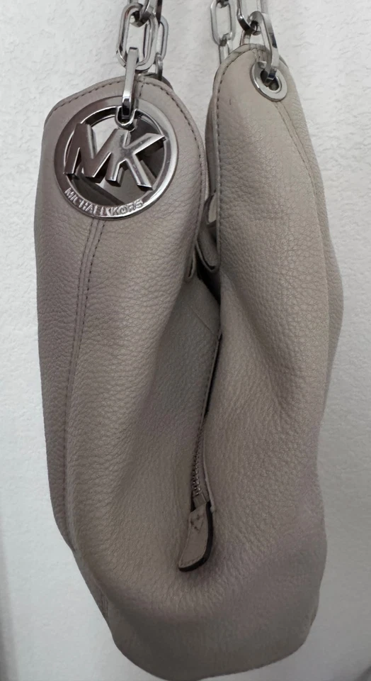 Michael Kors Fulton Shoulder Handbag Gray Pebbled Leather W/ Silver Hardware - Image 4 of 4