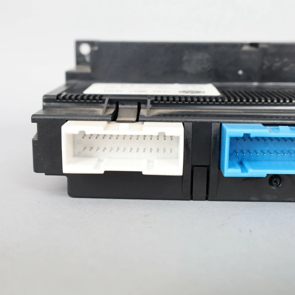 1999-2003 Volkswagen Eurovan Climate Temperature Control Panel OEM Used - Image 3 of 4