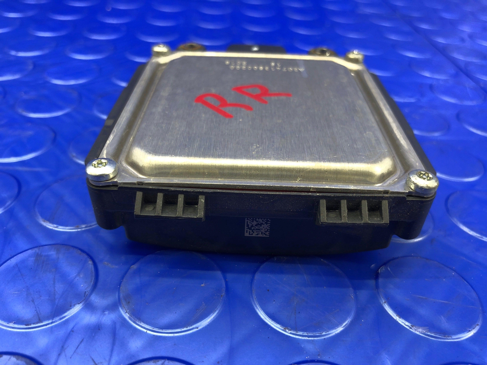 2017-2021 MASERATI GHIBLI REAR LEFT RIGHT BLIND SPOT RADAR SENSOR 670101840 OEM