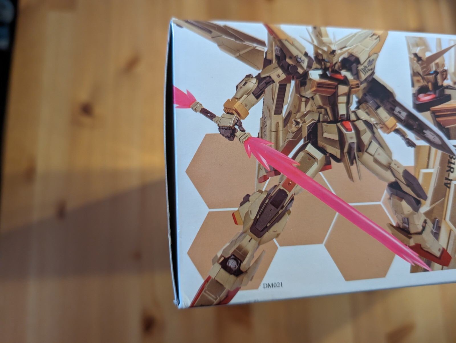 ORB-01 AKATSUKI ORB UNION ENFORCER MOBILE SUIT 1/100 Scale Model Dragon Momoko