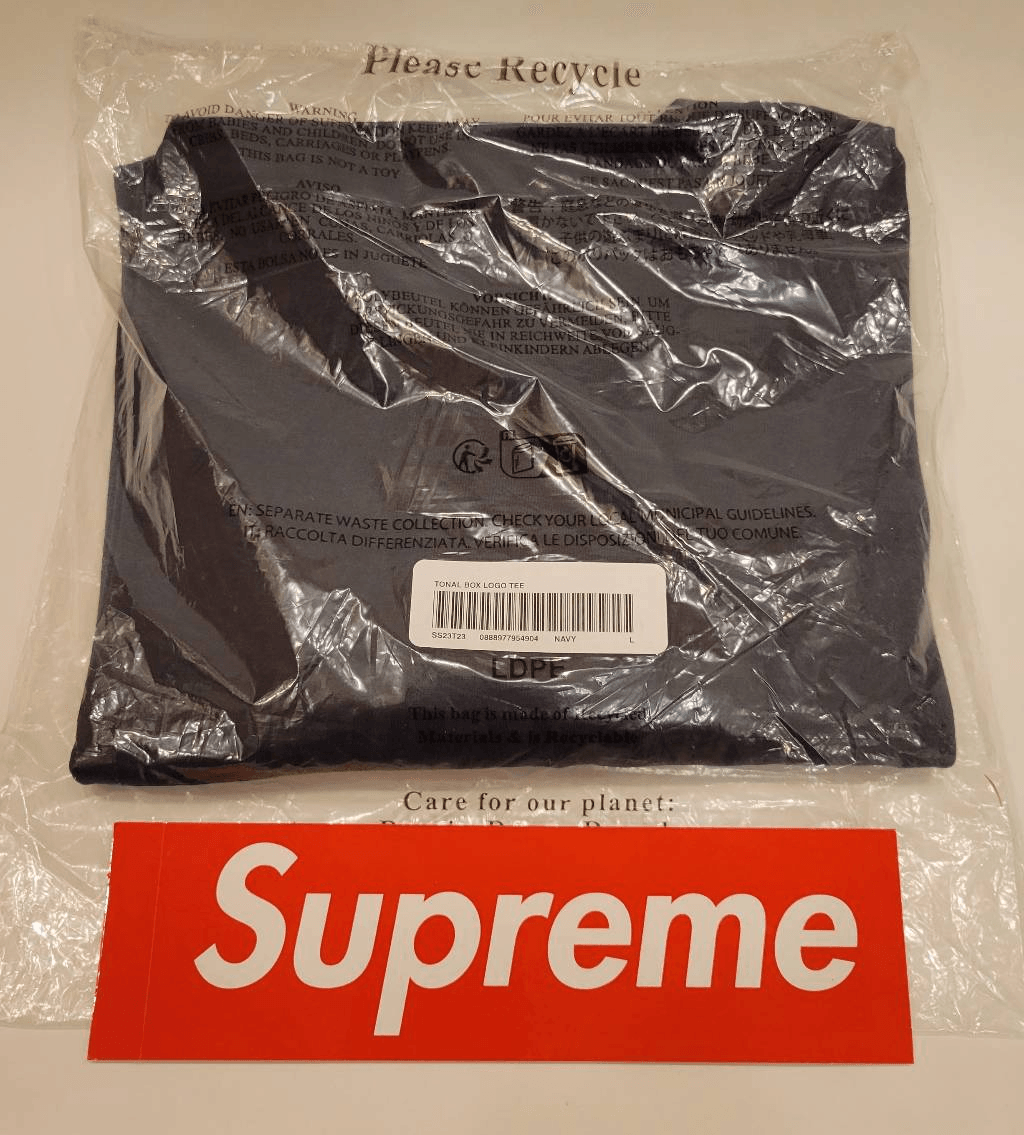 Supreme Tonal Box Logo T-Shirt Navy - Size Large | eBay