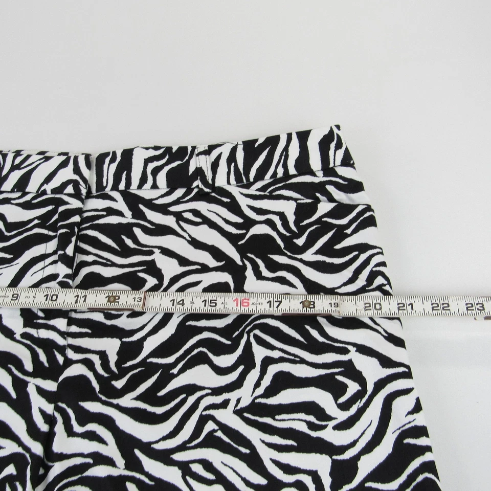 Jones New York Shorts Womens Size 14 Black White Zebra Print Stretch - Image 4 of 4