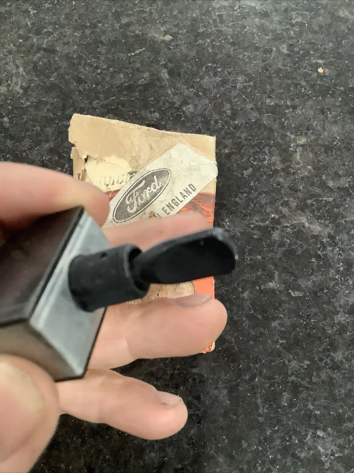 Nos Ford Cortina Escort Toggle Switch Made In England  - Image 3 of 4