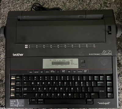 Typewriters & Word Processors - Lcd Screen