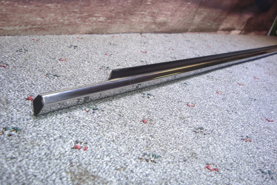 Trim 凯迪拉克 DTS 铬上门成型毡左前 2006 - 2011 L2 — 第 3/4 张图片