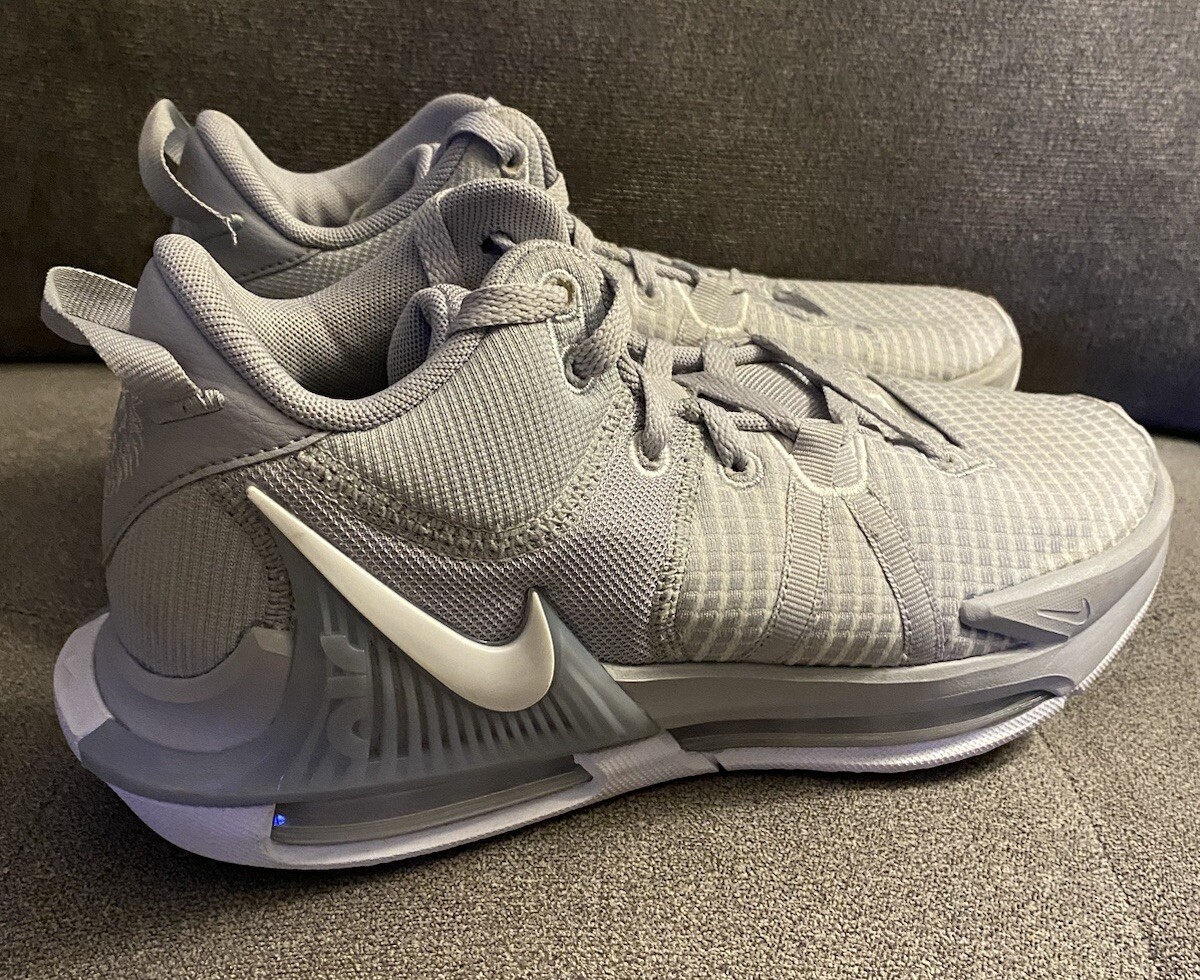 Nike LeBron Witness 7 TB Wolf Grey Sneakers DZ3299-002 Size