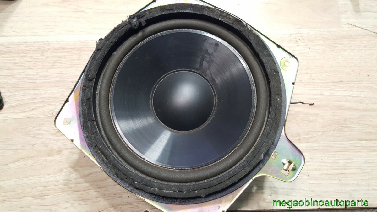 1998-2005 lexus gs300 gs400 OEM rear woofer speaker 86160-3A311