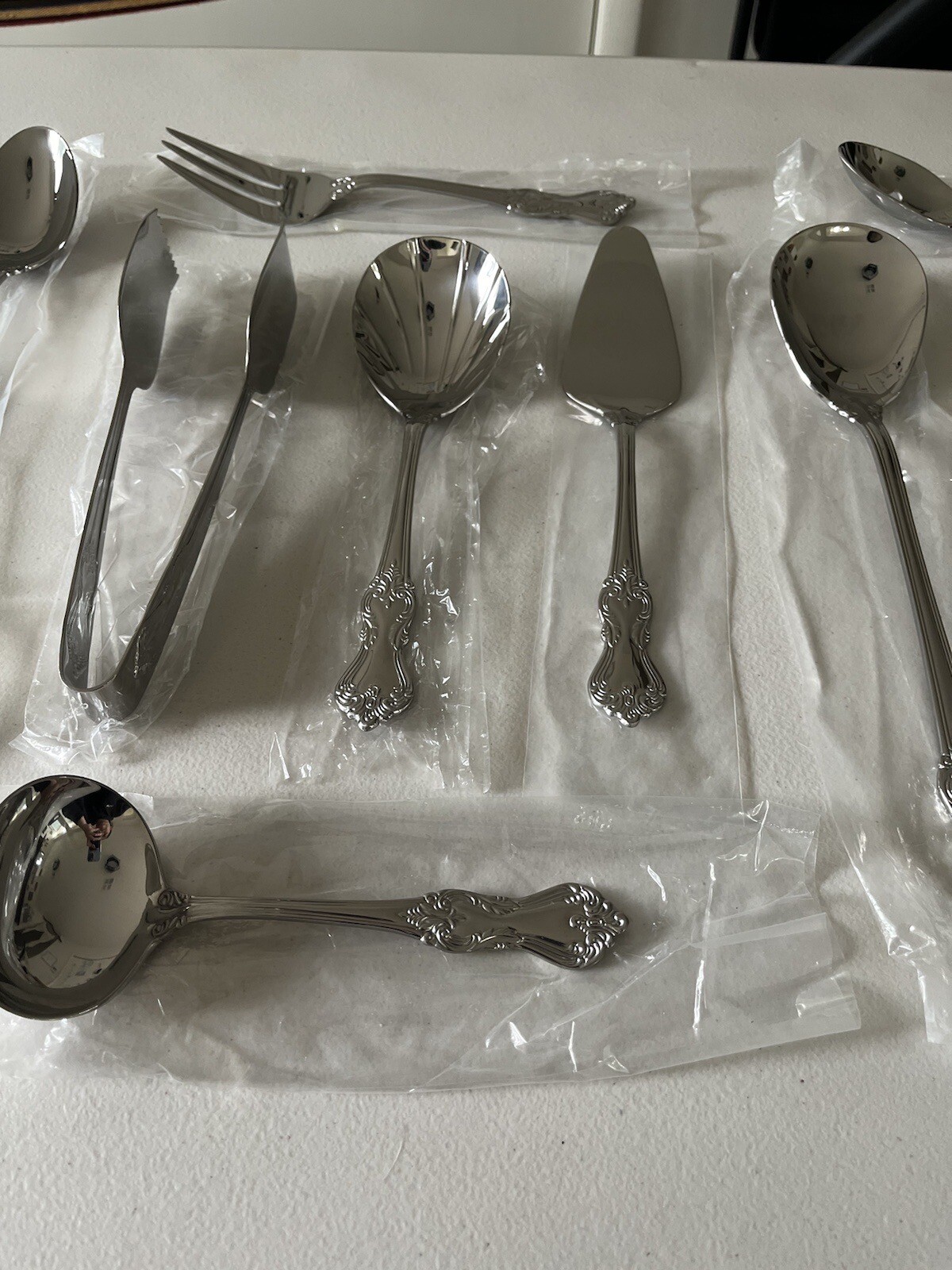 Reed & Barton MARLBOROUGH Stainless CHINA Glossy Silverware Set Of 12 Serving UT