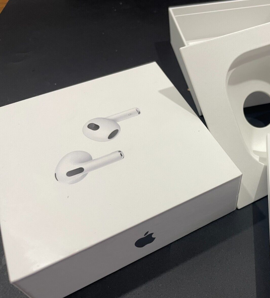 Original Apple Airpods 2 , Pro 2nd , 3rd, Airpods 4 EMPTY Original Apple Airpods 2 , Pro 2nd , 3rd, Airpods 4 EMPTY