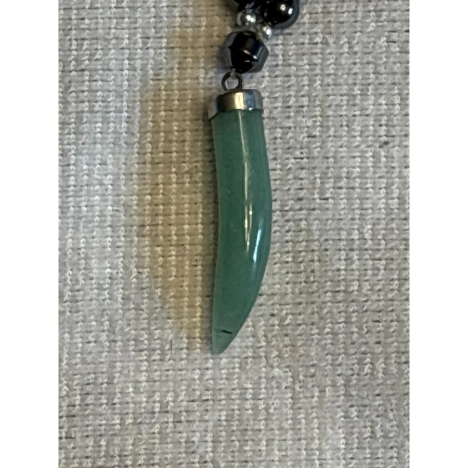 Collar con Cuentas Hematita Colgante Diente Garra de Jade Aventurina Verde Joyería Boho Foto 4 de 4