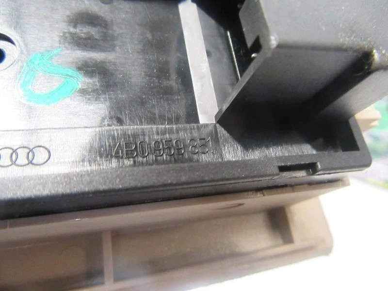 Driver Front Door Switch Driver's Window Fits 01-05 AUDI ALLROAD 1574698 Foto 4 de 4