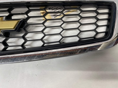 2013 Chevy Caprice PPV Front Bumper Upper Grille w/ Emblem OEM - Picture 5 of 8