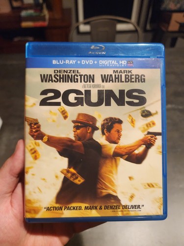 2 Guns (Blu-ray/DVD, 2013, 2-Disc Set, Includes Digital Copy UltraViolet) - Picture 1 of 4
