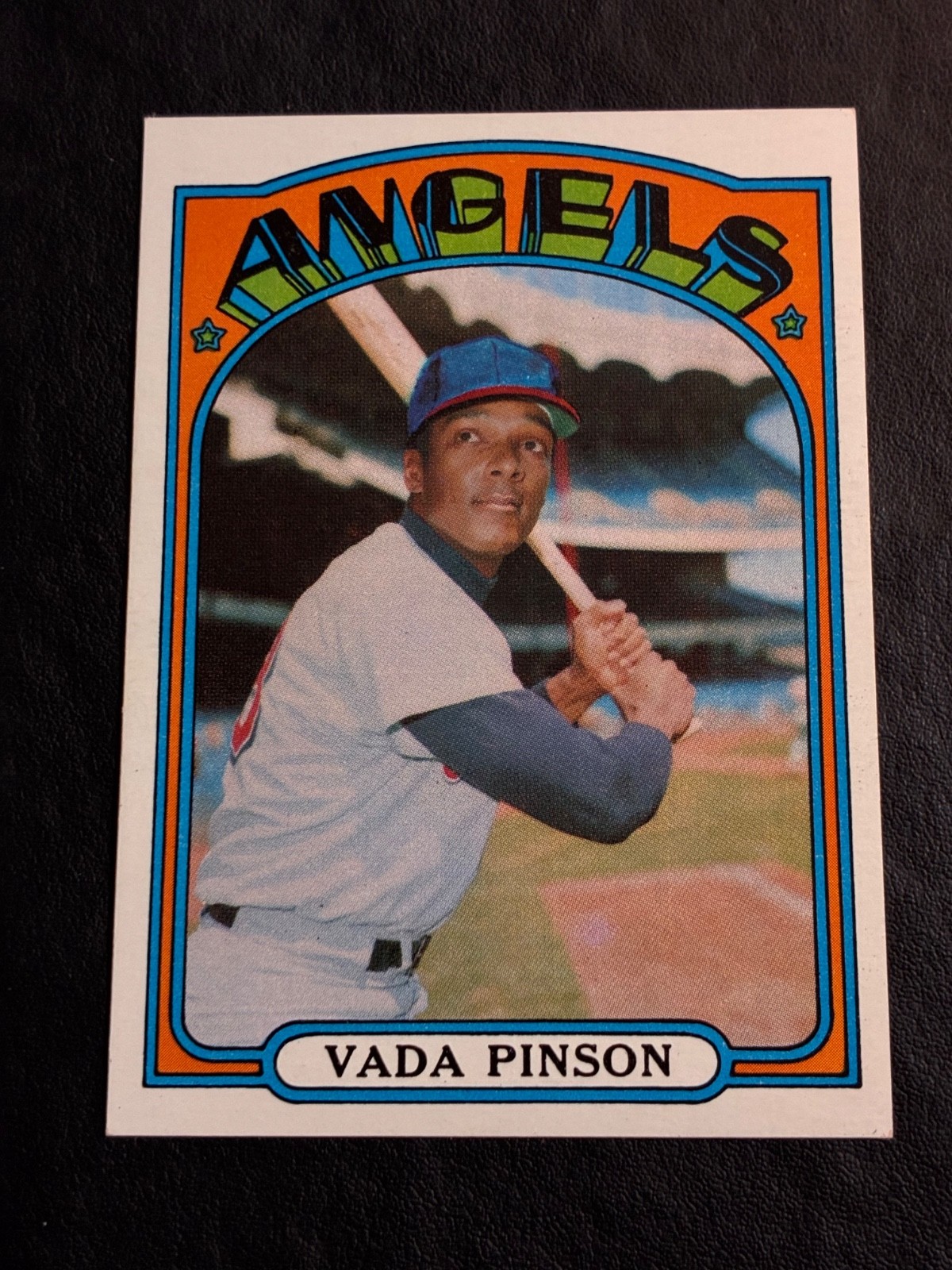1972 Topps Vada Pinson #135 - No Creases - NM/M - (#2)