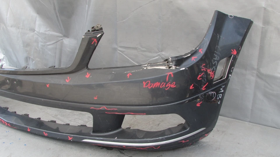 Cubierta del parachoques delantero Mercedes Benz C250 C300 W204 2008-2011 A2048850025 OEM Foto 3 de 4