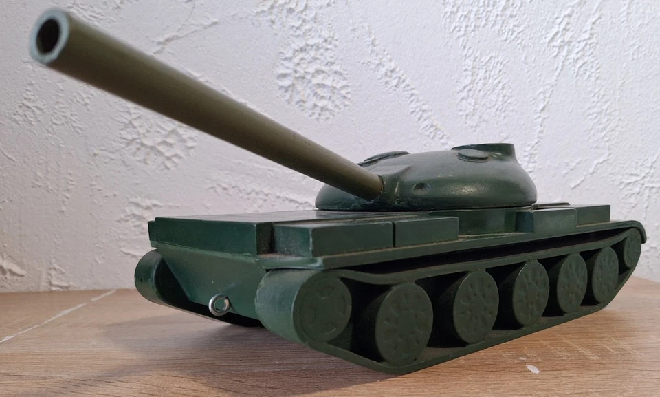 Panzer Bundeswehr Lehrmodell Kpz T 62 Bund Maßstab 1:20 2,3kg RUSSLAND RAR - Bild 1 von 4