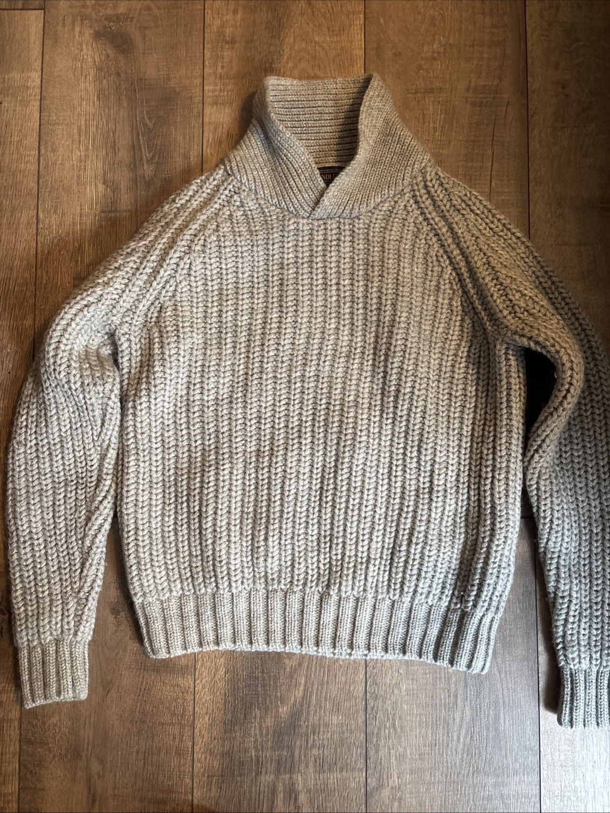 PENDLETON WOOLEN MILLS WOOL PULL OVER GRAY SWEATE… - image 1