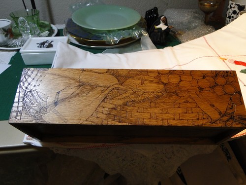 Doppelte Rezeptbox aus Holz, geätztes Design auf Vorderseite, sehr guter Zustand 12"x3.75"x4.25" - Bild 8 von 9