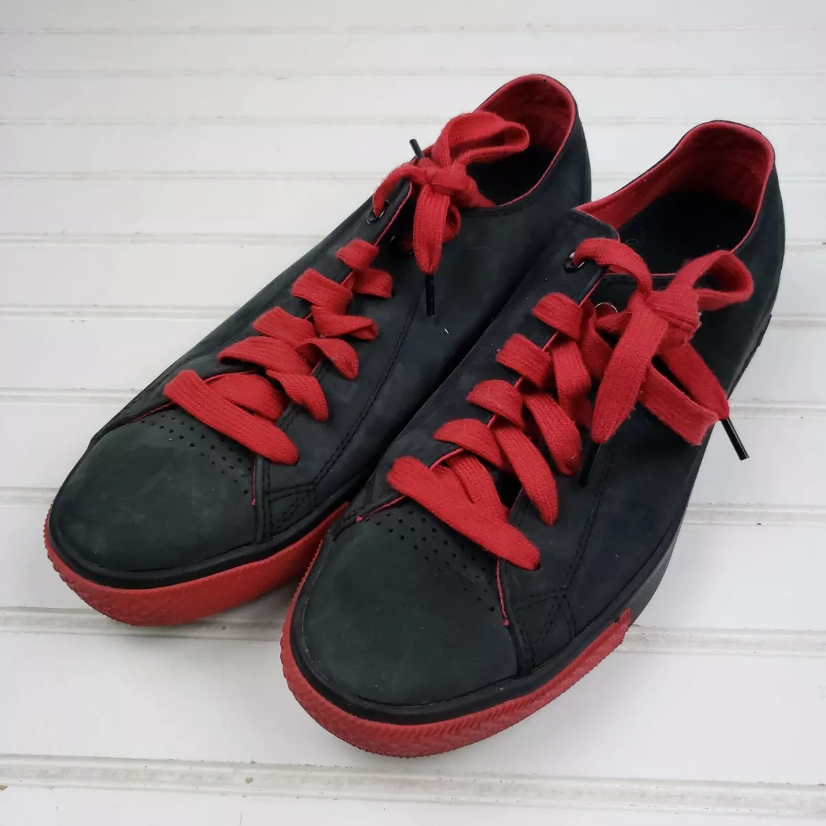 Converse Chuck Taylor All Star Black Suede Red laces mens 7.5 womens 9.5 119128