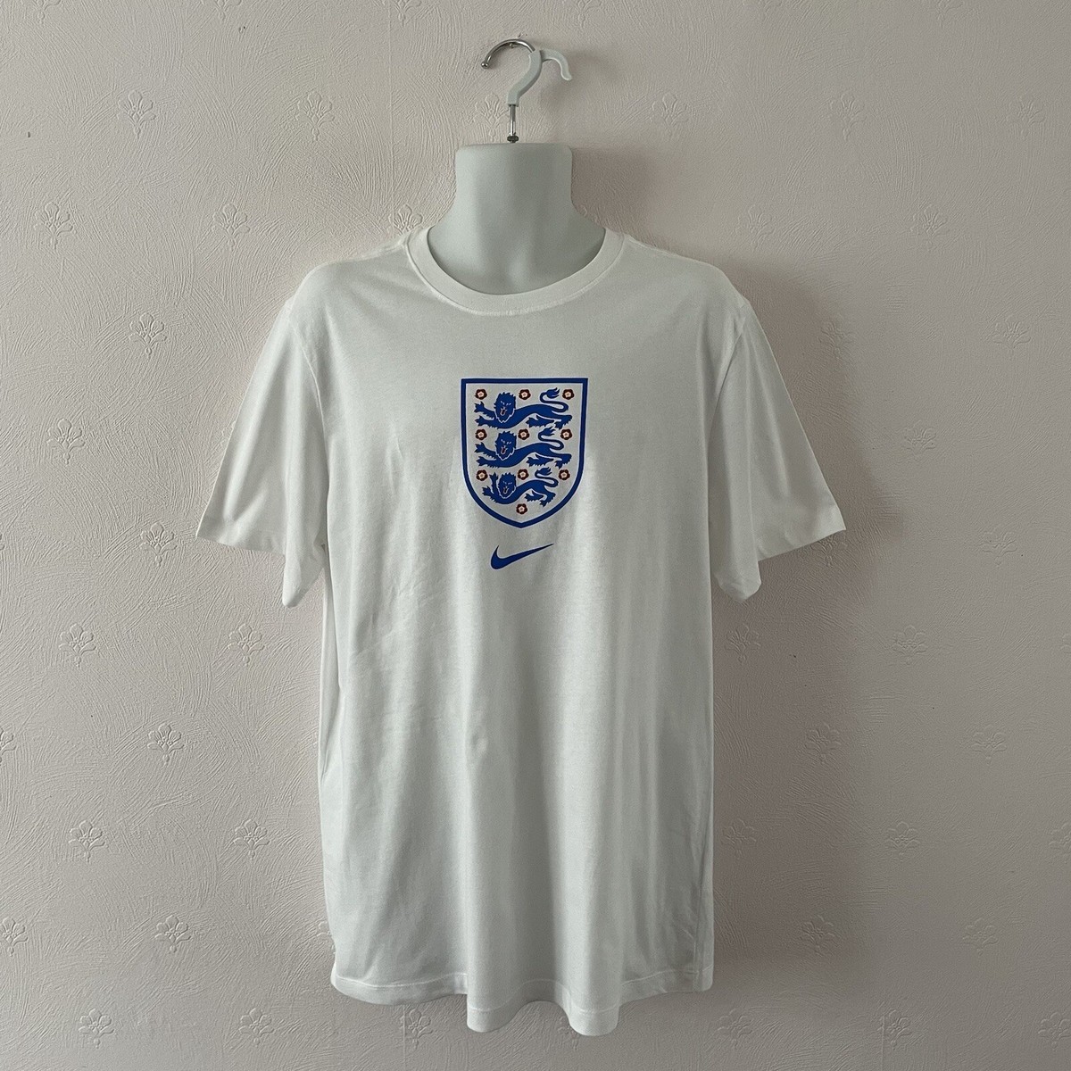 nike england crest t shirt