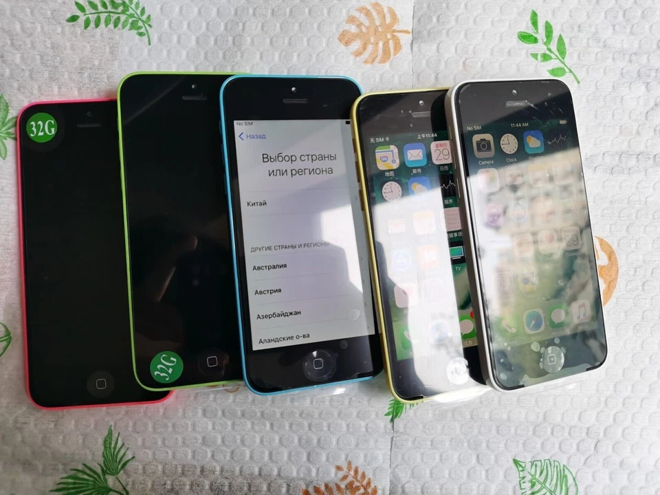 Apple iPhone 5c - 8GB 16GB 32GB Unlocked GSM CDMA All Colors used - Image 3 of 4