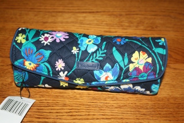 vera bradley on a roll case
