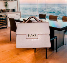 FAO Schwarz Small Pink Handbag